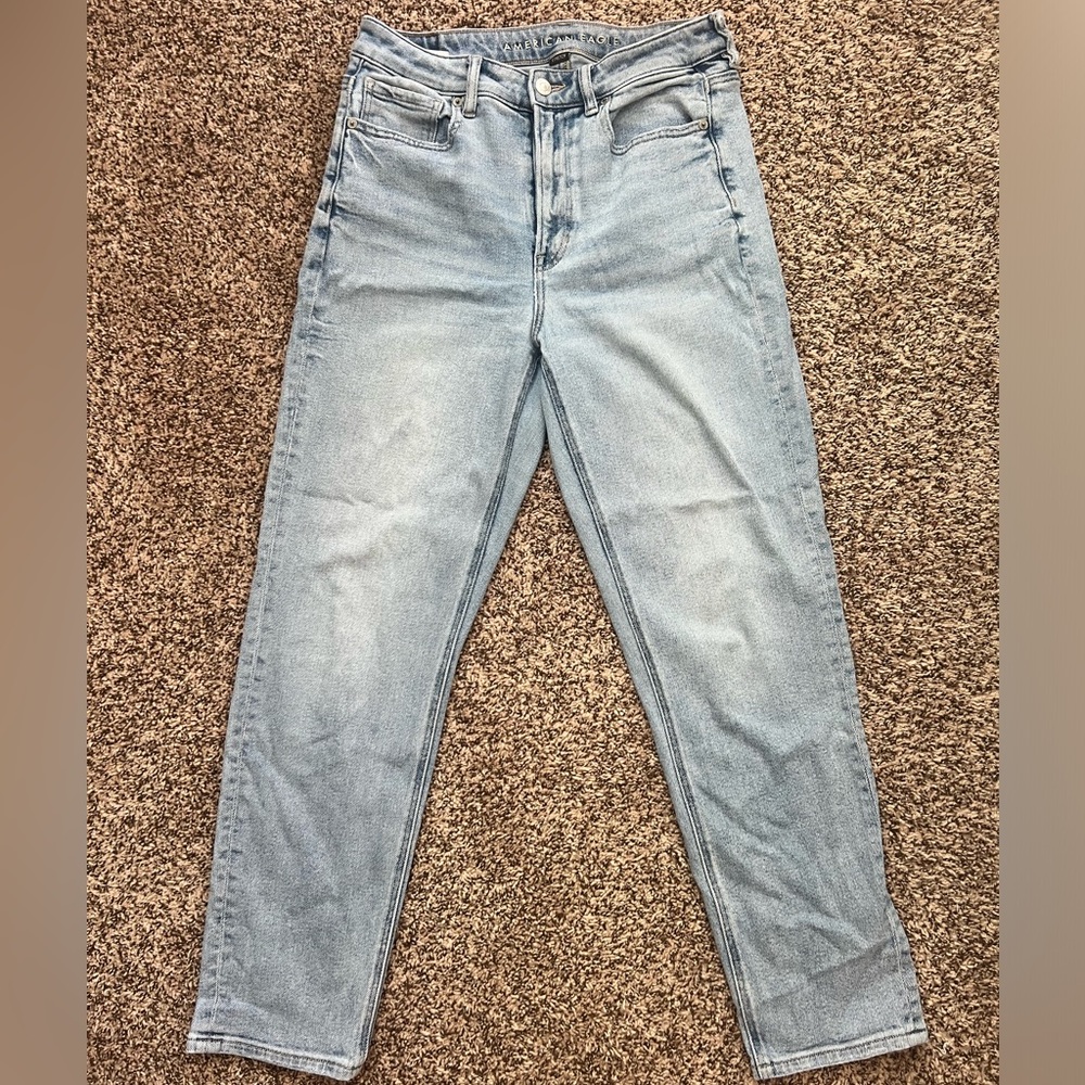 American Eagle Straight Leg Light wash jeans
